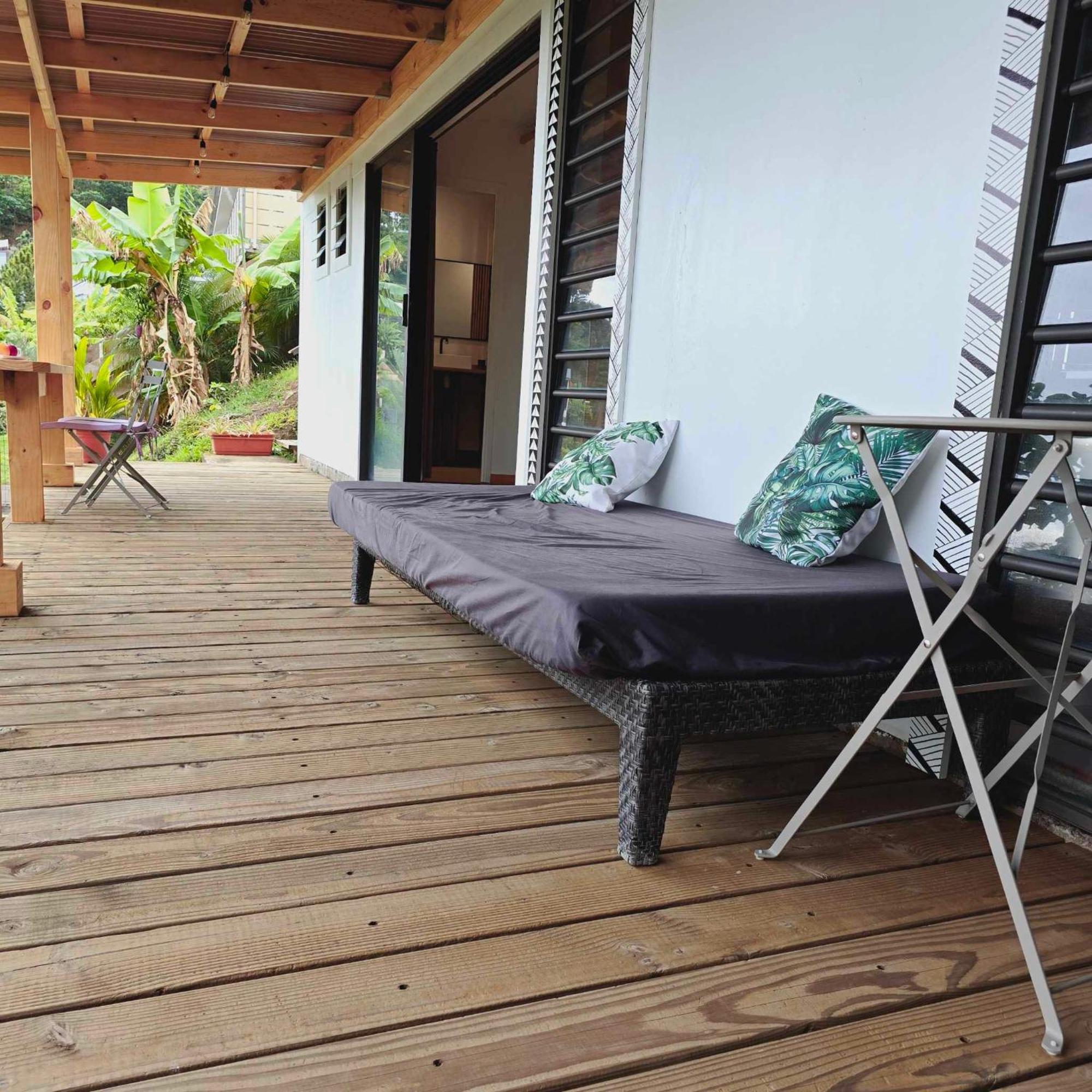 Fare Toahana, Accommodation With A Ocean View Faaa ภายนอก รูปภาพ